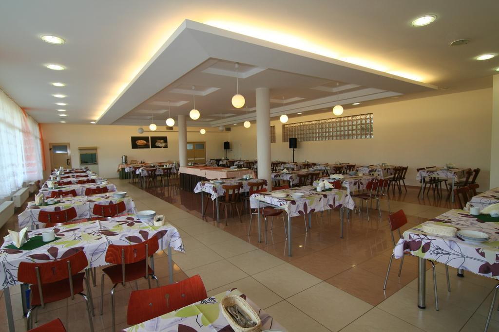Sophia Bryza - Centrum Rehabilitacji I Wypoczynku Hotel Sarbinowo Ngoại thất bức ảnh